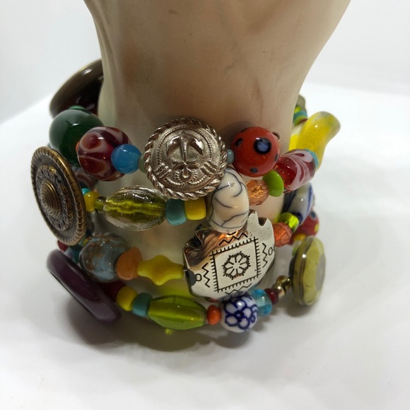 Handcrafted Bead and Button Bracelet ❤️ - Picture 1 of 16